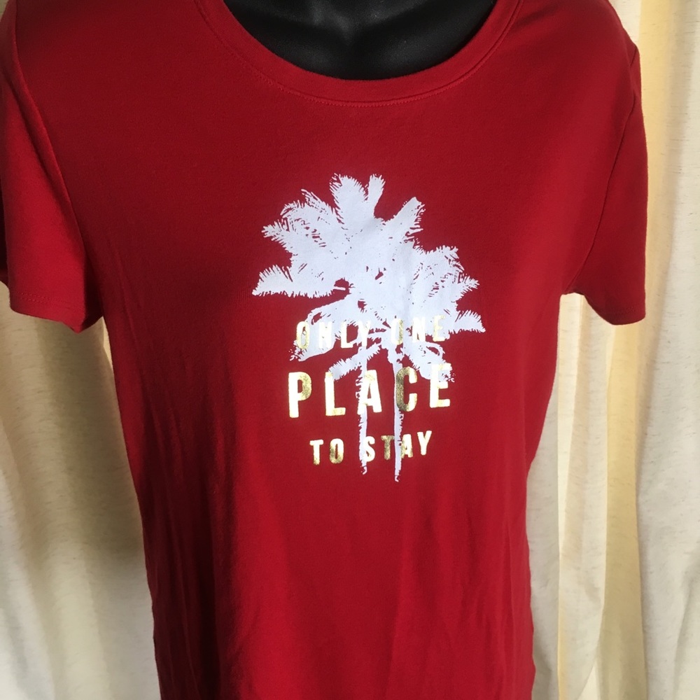 Faded Glory Tee Shirt. Size (L/G) 13-14. Red/White
